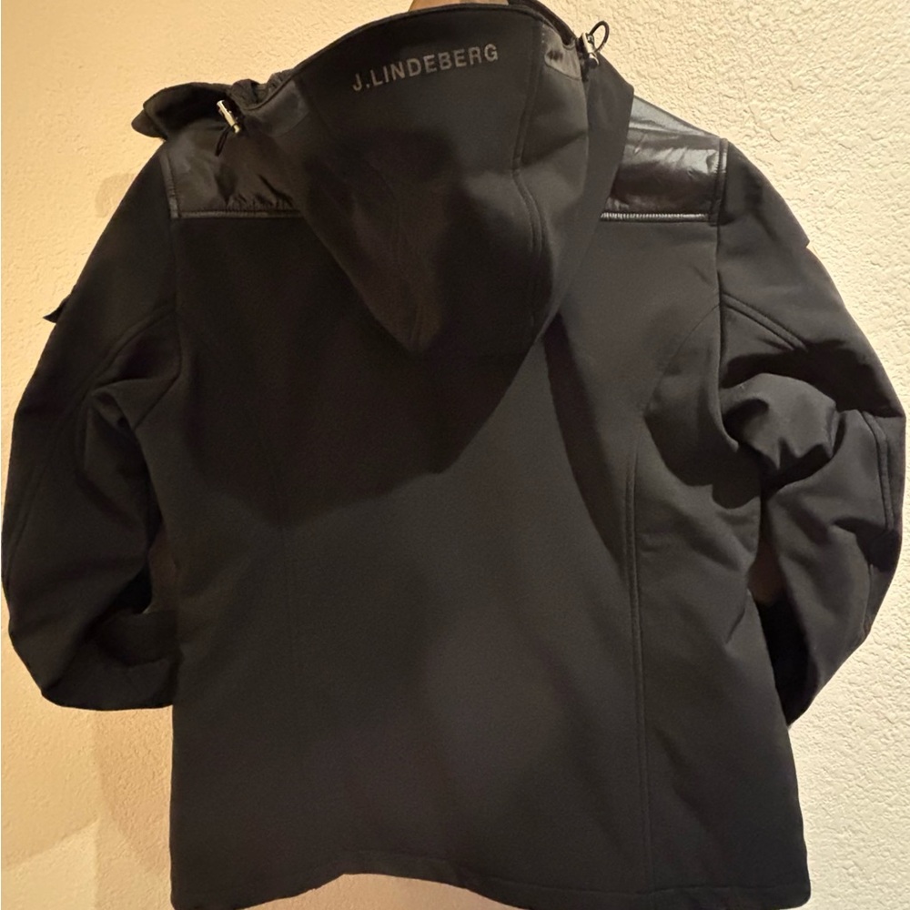 J.Lindeberg Black and Softshell Women’s Jacket - Picture 7 of 8